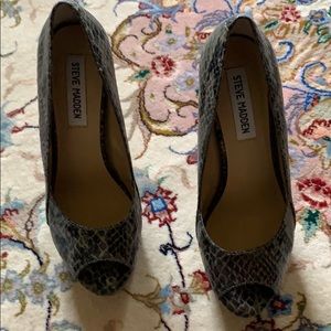 Sale ❗️ Steve Madden Snakeskin Heels